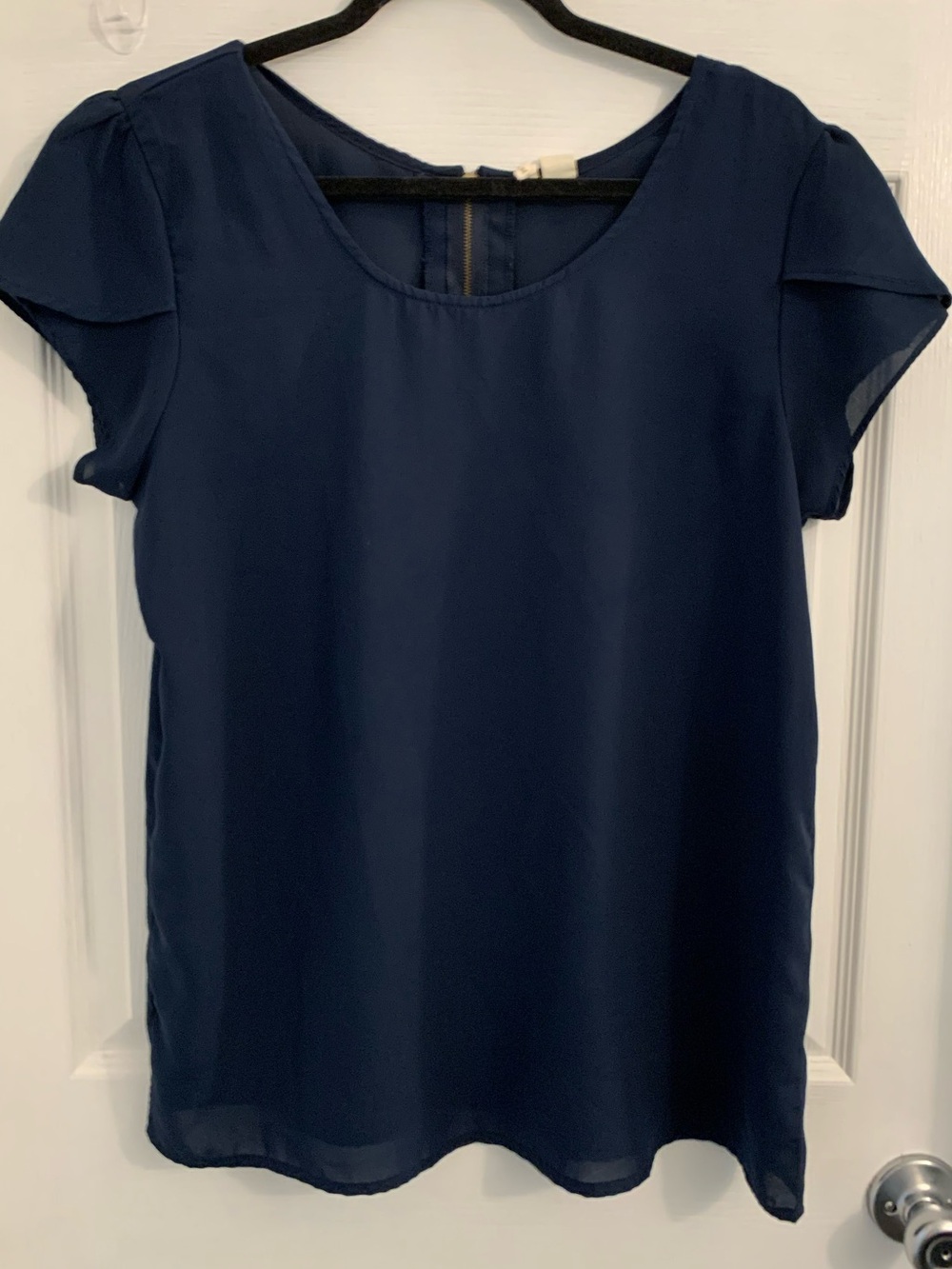 Japna Women’s Navy Short Sleeve Chiffon blouse. Size Large $10